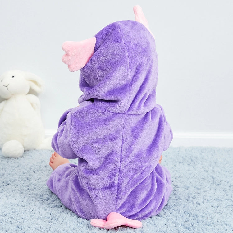 Denna uggledräkt för barn är en mjuk och gullig jumpsuit i beige och grå nyanser med orange detaljer. Dräkten har en matchande huva med stora, runda uggleögon och en liten näbb, som fullbordar det charmiga och livaktiga djurutseendet för lek eller maskerad.